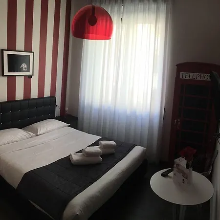 イル ジグリオ ロッソ B＆b ベッド・アンド・ブレックファスト